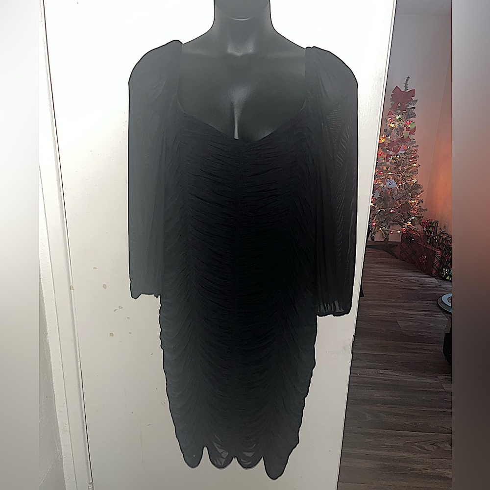Black sheer ruched long sleeve dress 24/XXL